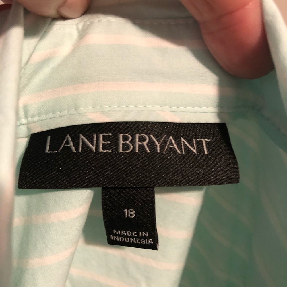 Lane Bryant Essential Button-Down - Picture 3 of 3